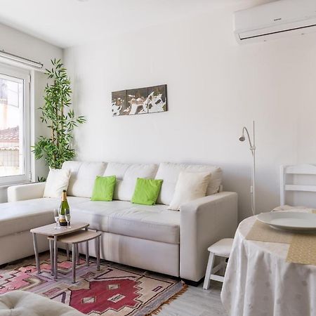 2 Bedroom House And Garden Lounge Sintra Exterior photo