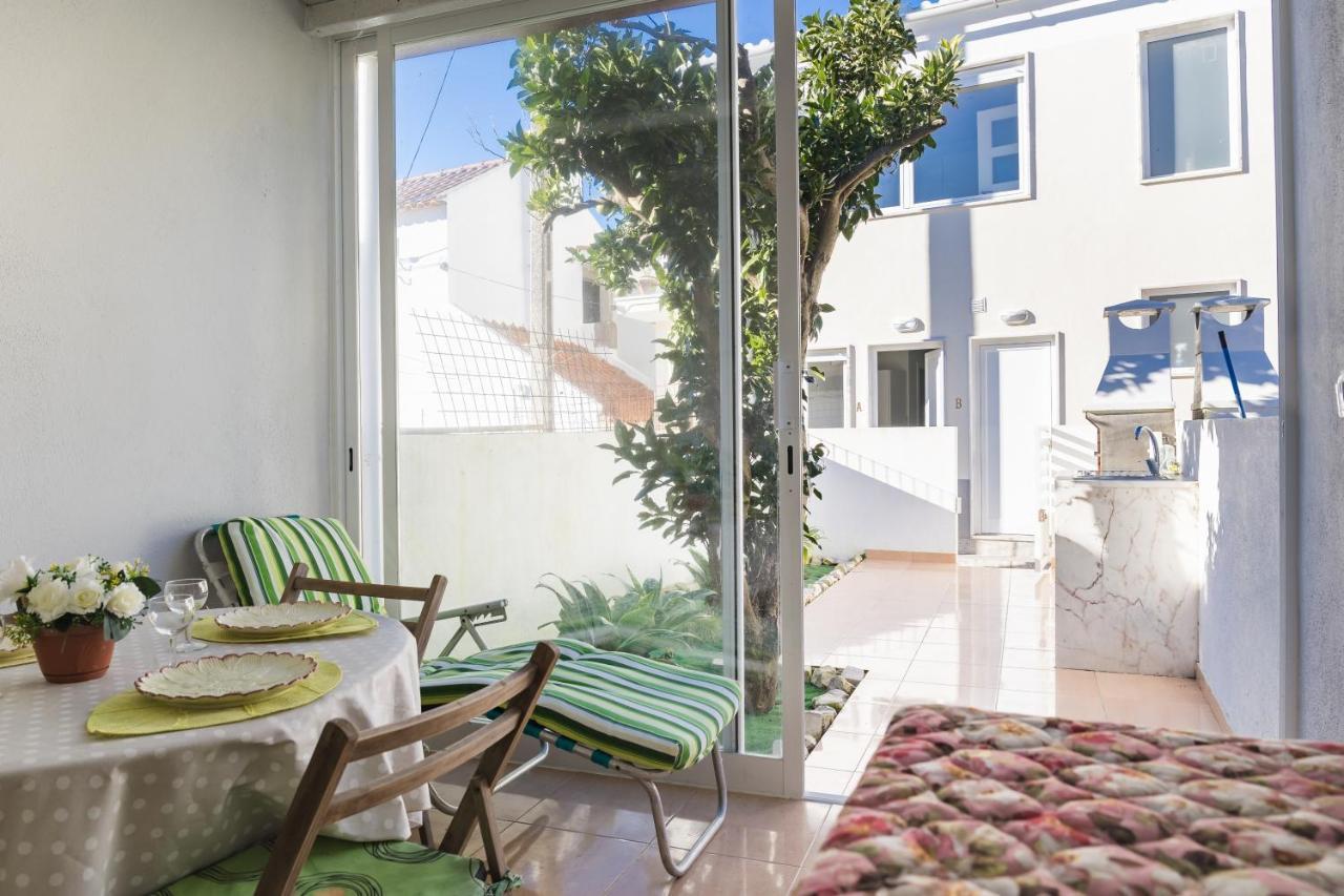 2 Bedroom House And Garden Lounge Sintra Exterior photo